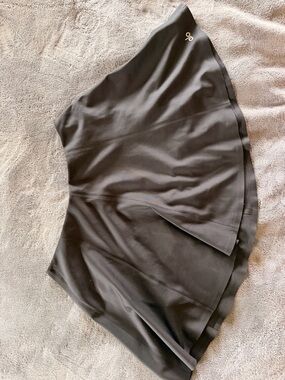 ALO Yoga Black down the line airlift skort